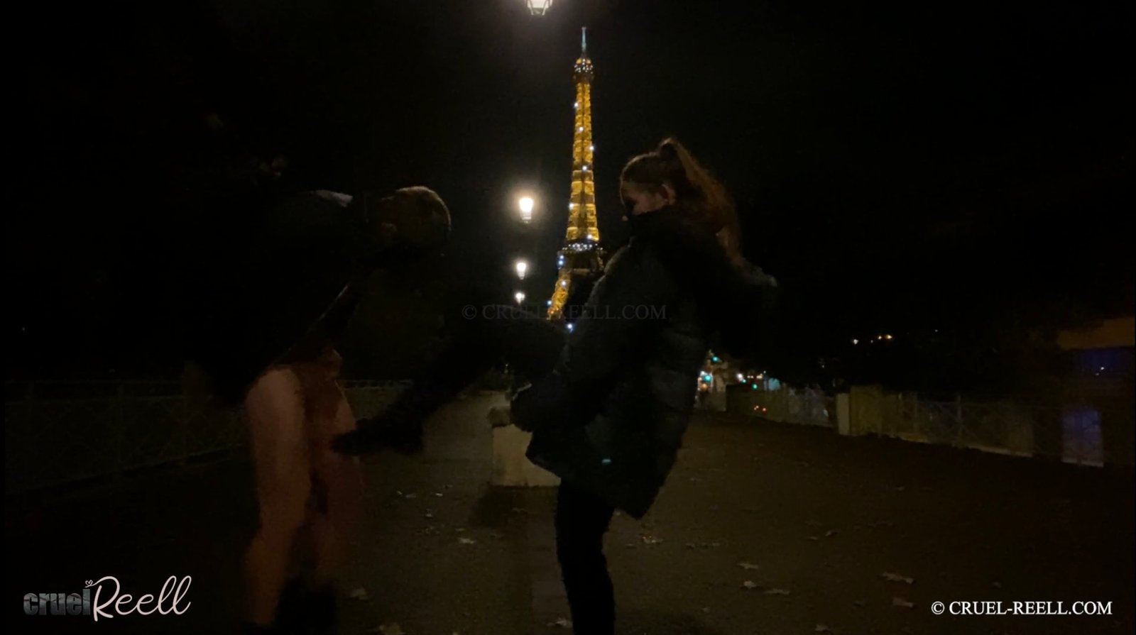 SIGHTSEEING À LA REELL – PARIS – TOUR EIFFEL thumbnail