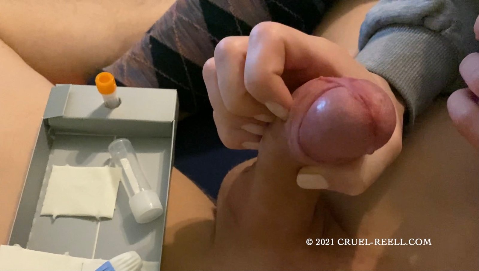 WENN DIE SCHWESTER HAND ANLEGT thumbnail