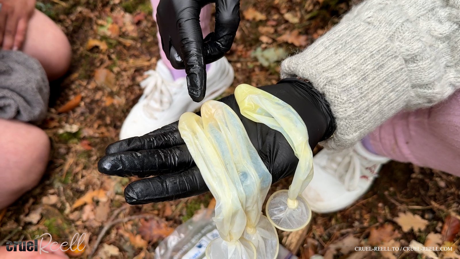 SCHON MAL GRÜNES SPERMA GESCHLUCKT? thumbnail